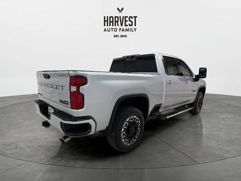 Used 2022 Chevrolet Silverado 2500 High Country w/ Technology Package image 7