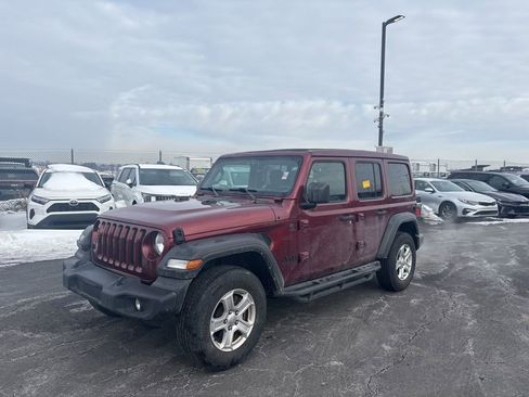 Used 2022 Jeep Wrangler Unlimited Sport w/ Sun And Sound Package image 7