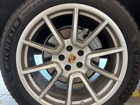 Used 2016 Porsche Macan S image 21