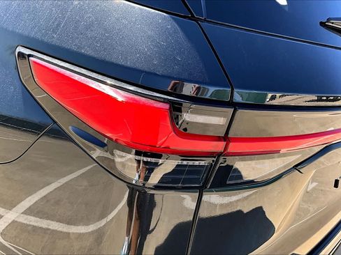 New 2026 Lexus TX 500h AWD image 6