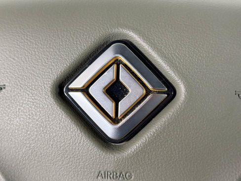 Used 2022 Rivian R1T Adventure AWD/4WD image 25