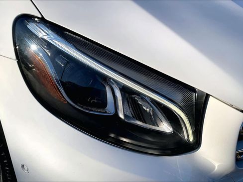 Used 2018 Mercedes-Benz GLC 300 image 27