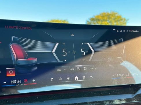 New 2025 BMW i5 M60 w/ Premium Package image 41