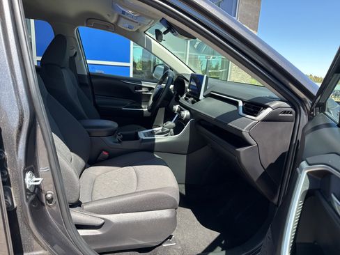 Used 2024 Toyota RAV4 XLE image 13