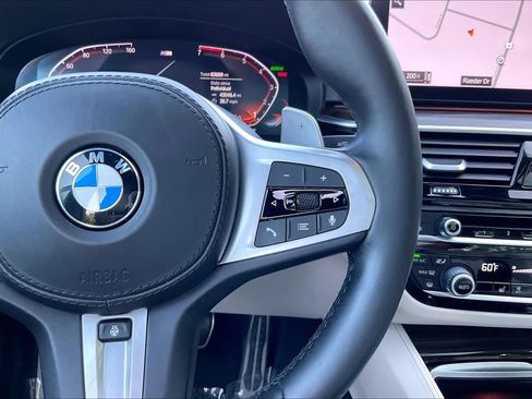 Used 2021 BMW 530i xDrive w/ M Sport Package AWD/4WD image 24