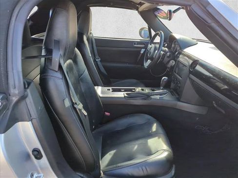 Used 2007 MAZDA MX-5 Miata Grand Touring w/ Premium Pkg image 13