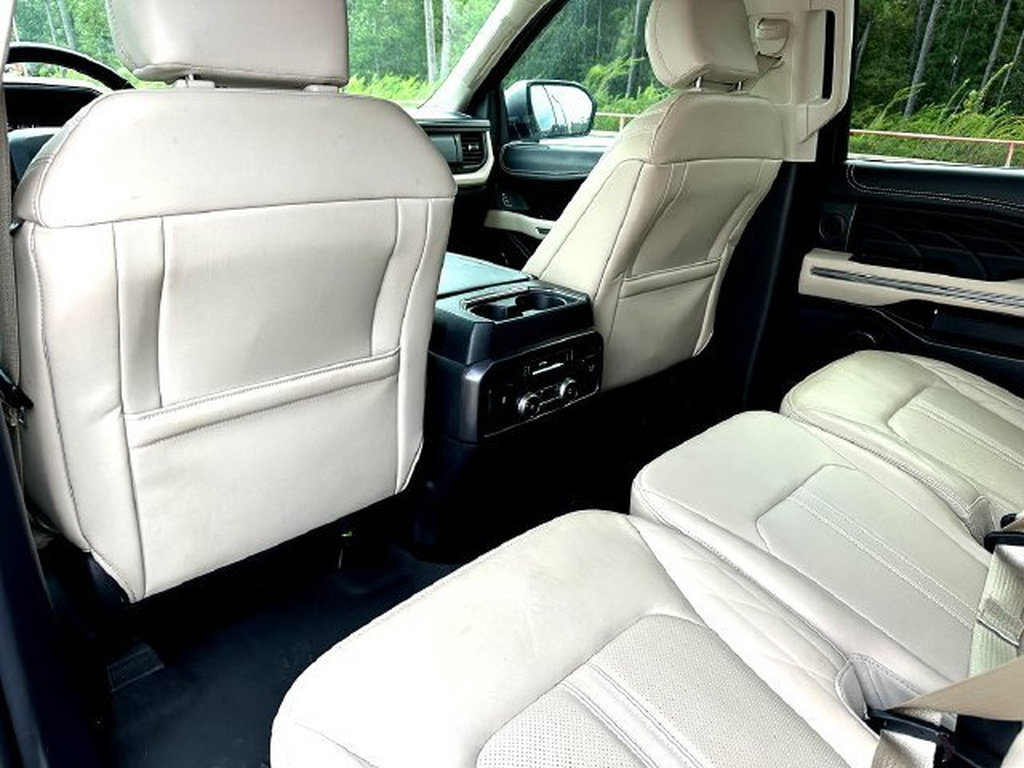 Used 2022 Ford Expedition Max Platinum RWD image 20