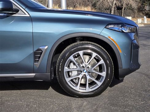 New 2026 BMW X5 xDrive50e w/ Premium Package image 9