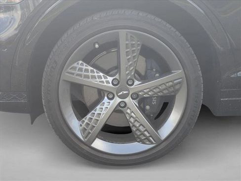 Used 2023 Genesis GV70 2.5T w/ Sport Prestige Package image 9