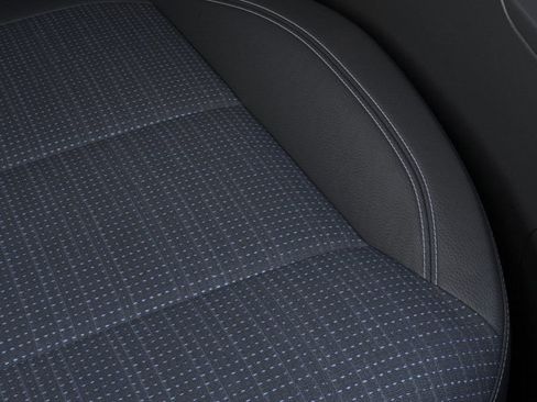 New 2025 Buick Envista Preferred image 45