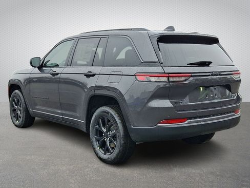 New 2026 Jeep Grand Cherokee Altitude AWD/4WD image 4