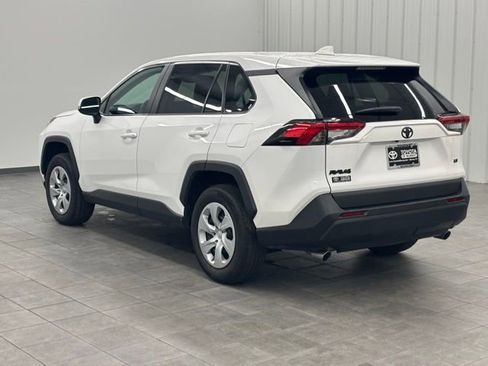 Used 2024 Toyota RAV4 LE image 4