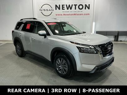 Used 2025 Nissan Pathfinder SV