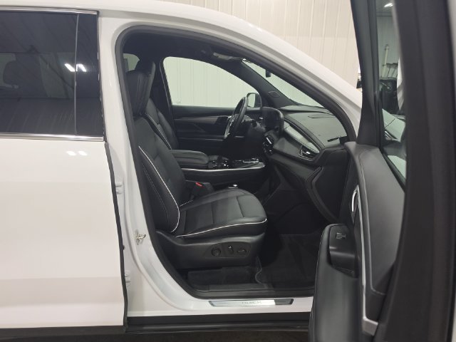 Used 2026 Buick Enclave Preferred AWD/4WD image 33