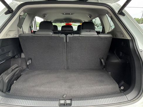 Used 2022 Volkswagen Tiguan SE FWD image 13