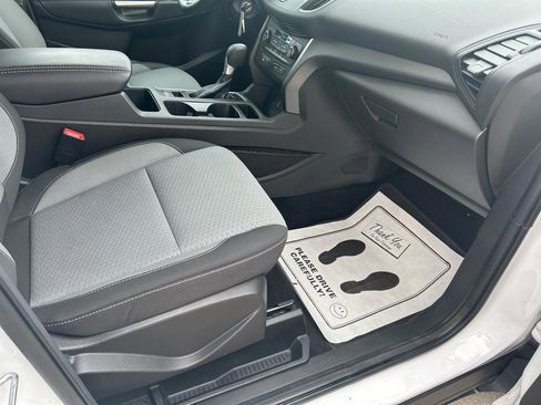 Used 2017 Ford Escape SE image 12