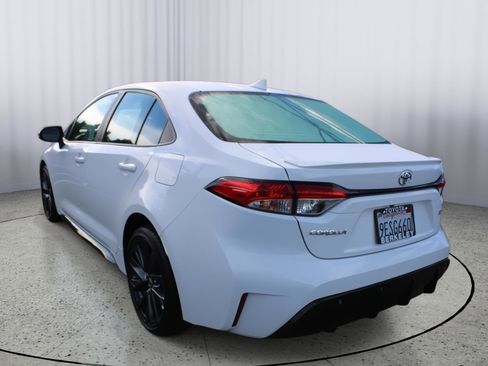 Certified 2023 Toyota Corolla SE image 6