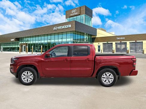 Used 2023 Nissan Frontier SV w/ Technology Package RWD image 9