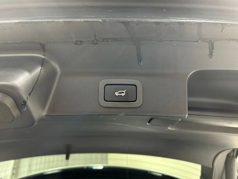 Used 2020 Jaguar F-PACE S AWD/4WD image 30