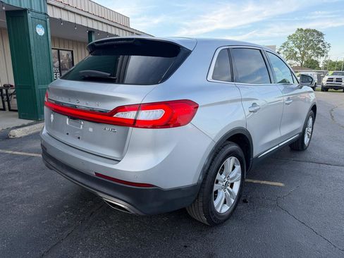 Used 2018 Lincoln MKX Premiere AWD/4WD image 3