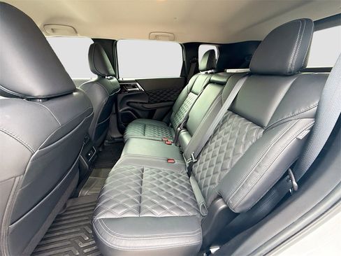 Used 2022 Mitsubishi Outlander SEL image 26