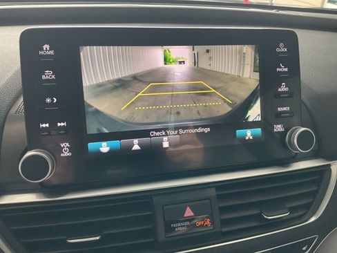 Used 2019 Honda Accord EX image 17