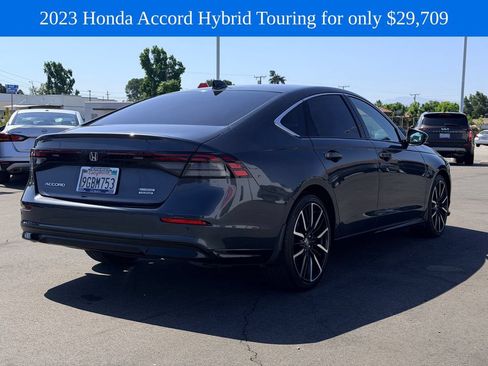 Used 2023 Honda Accord Touring image 7