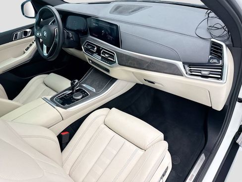 Certified 2022 BMW X5 sDrive40i w/ Premium Package RWD image 16
