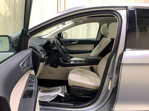 Certified 2024 Ford Edge Titanium image 30