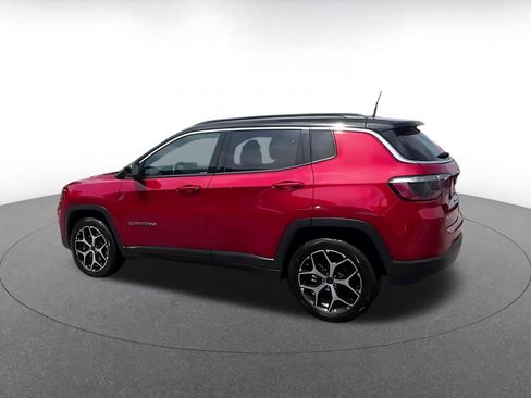 Used 2025 Jeep Compass Limited AWD/4WD image 8