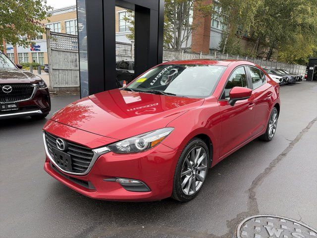 Used 2018 MAZDA MAZDA3 Touring FWD image 1