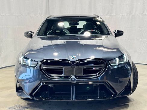 New 2026 BMW M5 Touring image 3