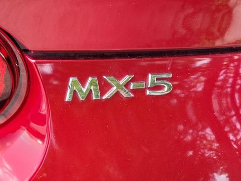 Used 2020 MAZDA MX-5 Miata RF Grand Touring RWD image 4