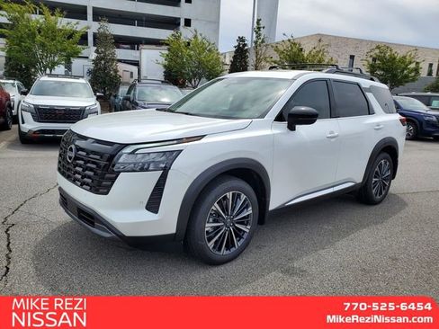 New 2026 Nissan Pathfinder Platinum FWD image 5