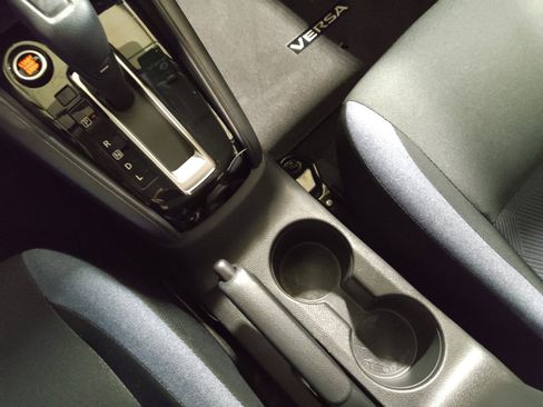 Used 2025 Nissan Versa SV FWD image 26