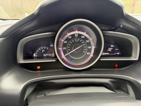 Used 2014 MAZDA MAZDA3 i Touring image 11