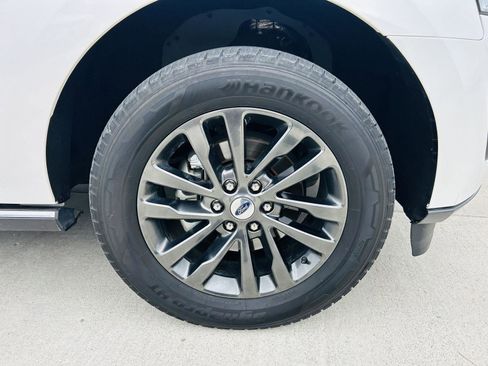 Used 2019 Ford Expedition Max Limited w/ Driver Assistance Package image 46