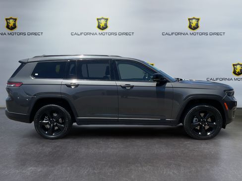 Used 2023 Jeep Grand Cherokee L Laredo AWD/4WD image 4