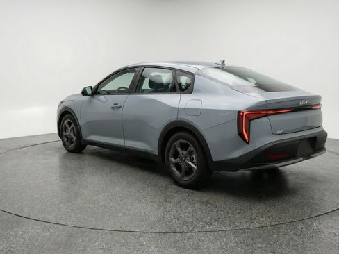 Used 2025 Kia K4 FWD image 6