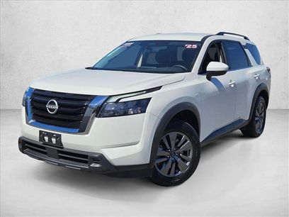 Used 2025 Nissan Pathfinder SV