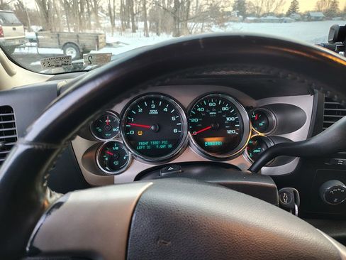 Used 2008 Chevrolet Silverado 1500 LT w/ Power Pack Plus image 11