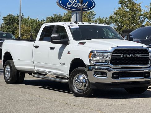 Used 2024 RAM 3500 Big Horn image 2