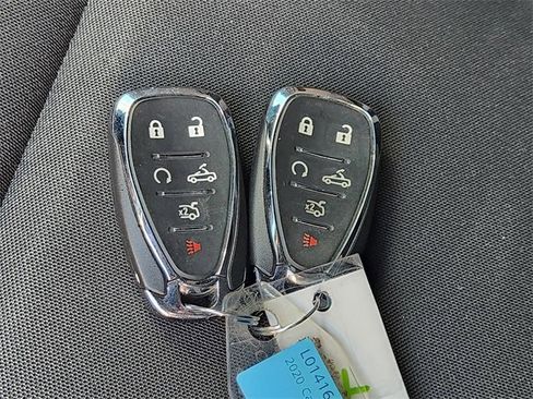 Used 2020 Chevrolet Camaro LT image 19