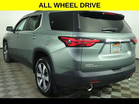 Used 2023 Chevrolet Traverse LT w/ LT Premium Package image 6