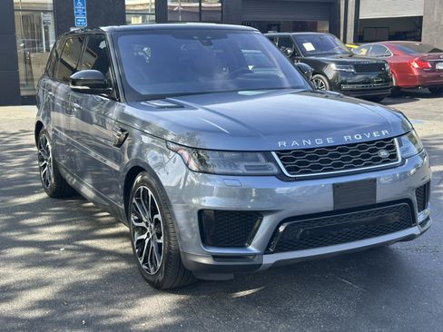 Used 2019 Land Rover Range Rover Sport SE AWD/4WD image 6