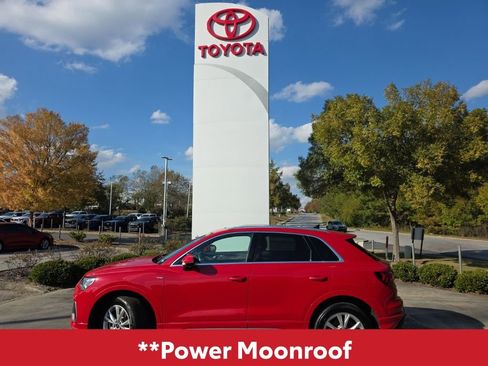 Used 2024 Audi Q3 2.0T Premium image 4