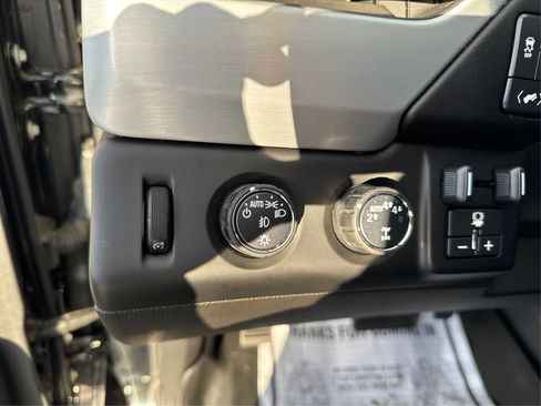 Used 2018 GMC Yukon SLT w/ HD Trailering Package image 22