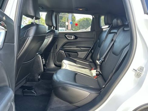 Used 2023 Jeep Compass Latitude AWD/4WD image 15