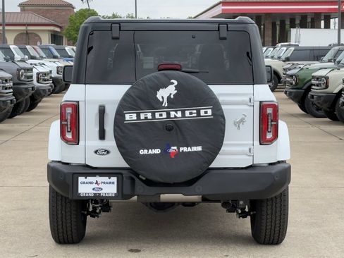 New 2026 Ford Bronco Outer Banks AWD/4WD image 5