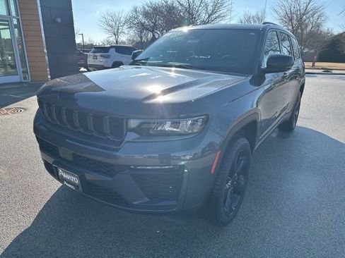 New 2026 Jeep Grand Cherokee L Limited w/ Limited Altitude Package image 2